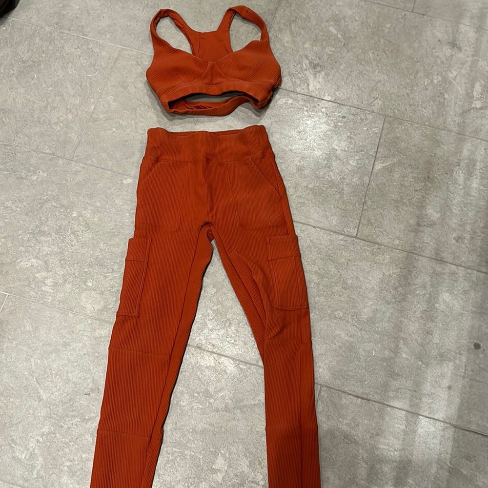 Devon Winsdor activewear SET